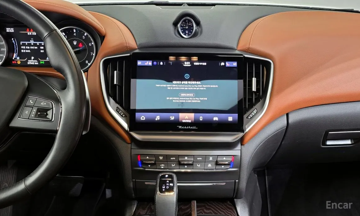 Фото 14 - Maserati Ghibli