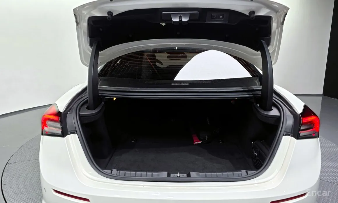 Фото 20 - Maserati Ghibli