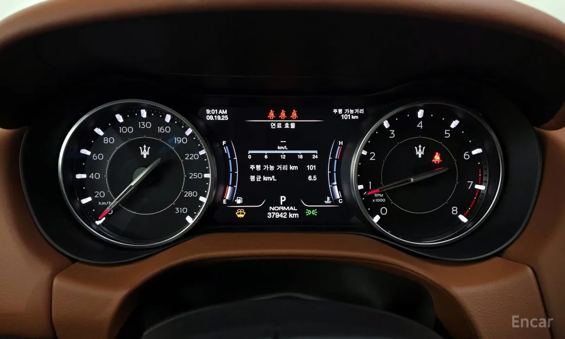 Фото 8 - Maserati Ghibli