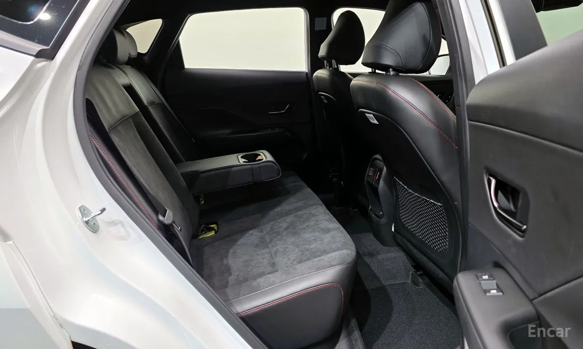 Фото 16 - Hyundai Kona