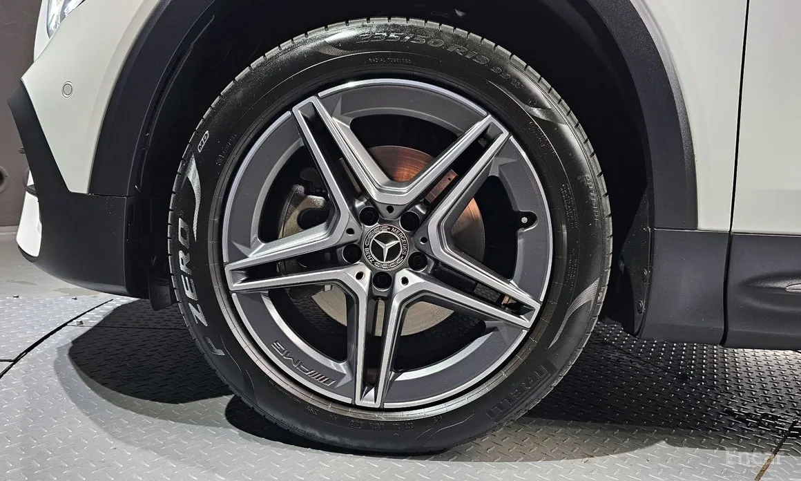 Фото 5 - Mercedes-Benz GLB-Class