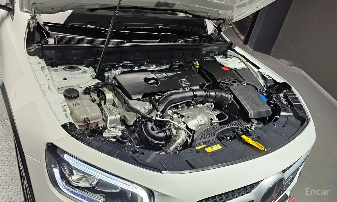 Фото 6 - Mercedes-Benz GLB-Class