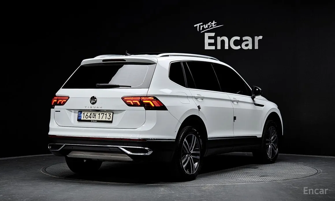 Фото 2 - Volkswagen Tiguan