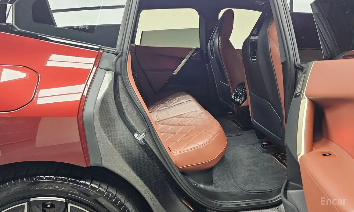 Фото 12 - BMW iX