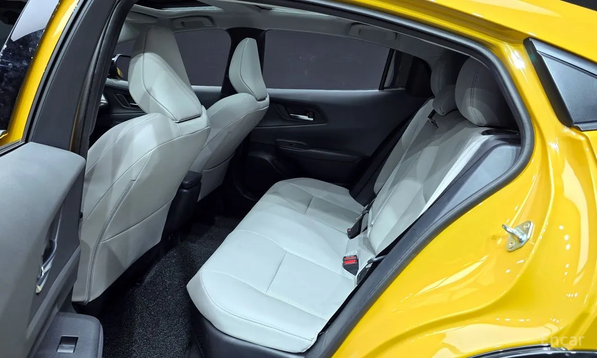 Фото 12 - Toyota Prius