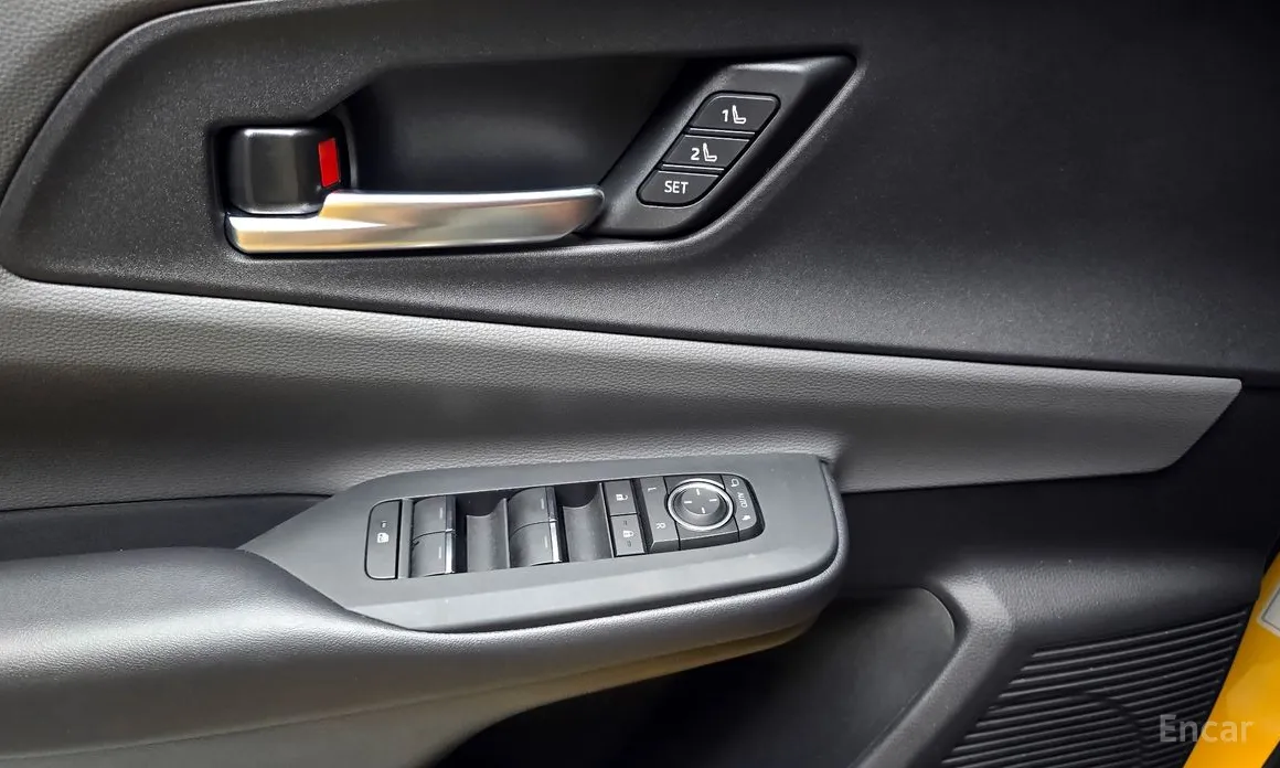 Фото 18 - Toyota Prius