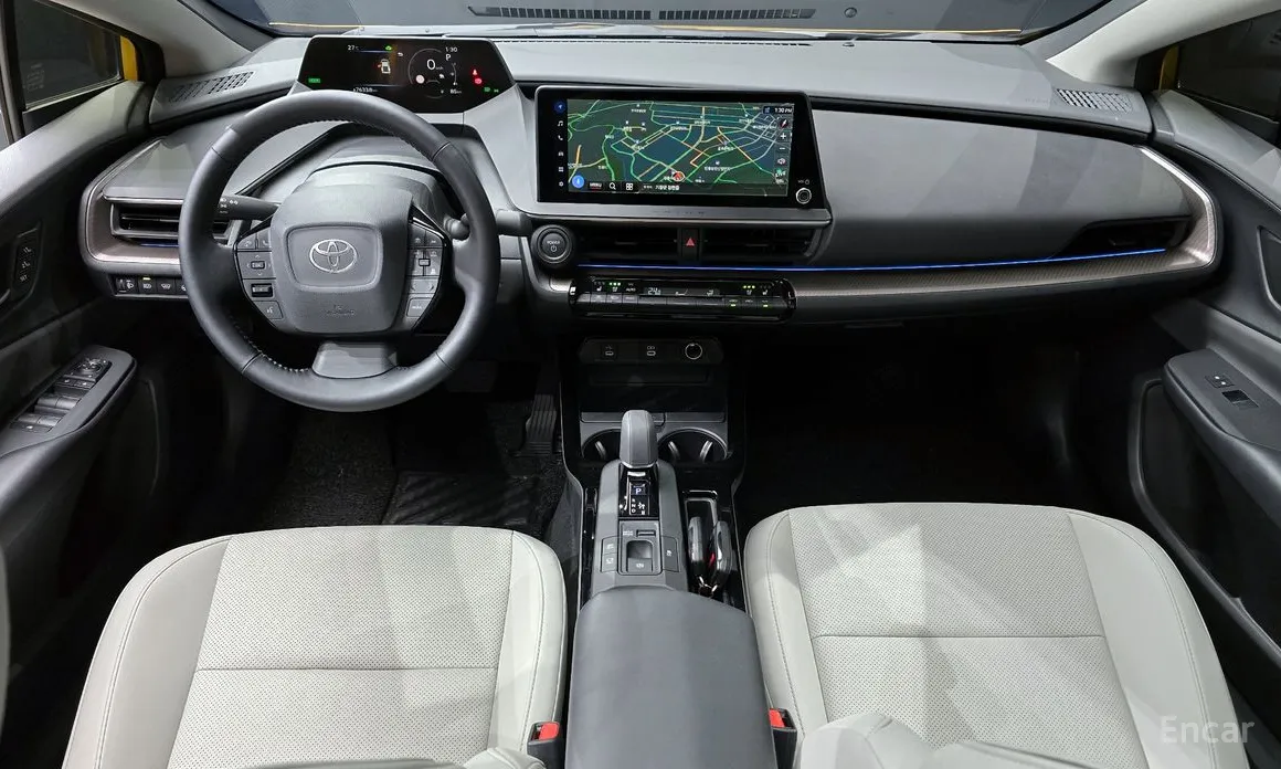 Фото 7 - Toyota Prius