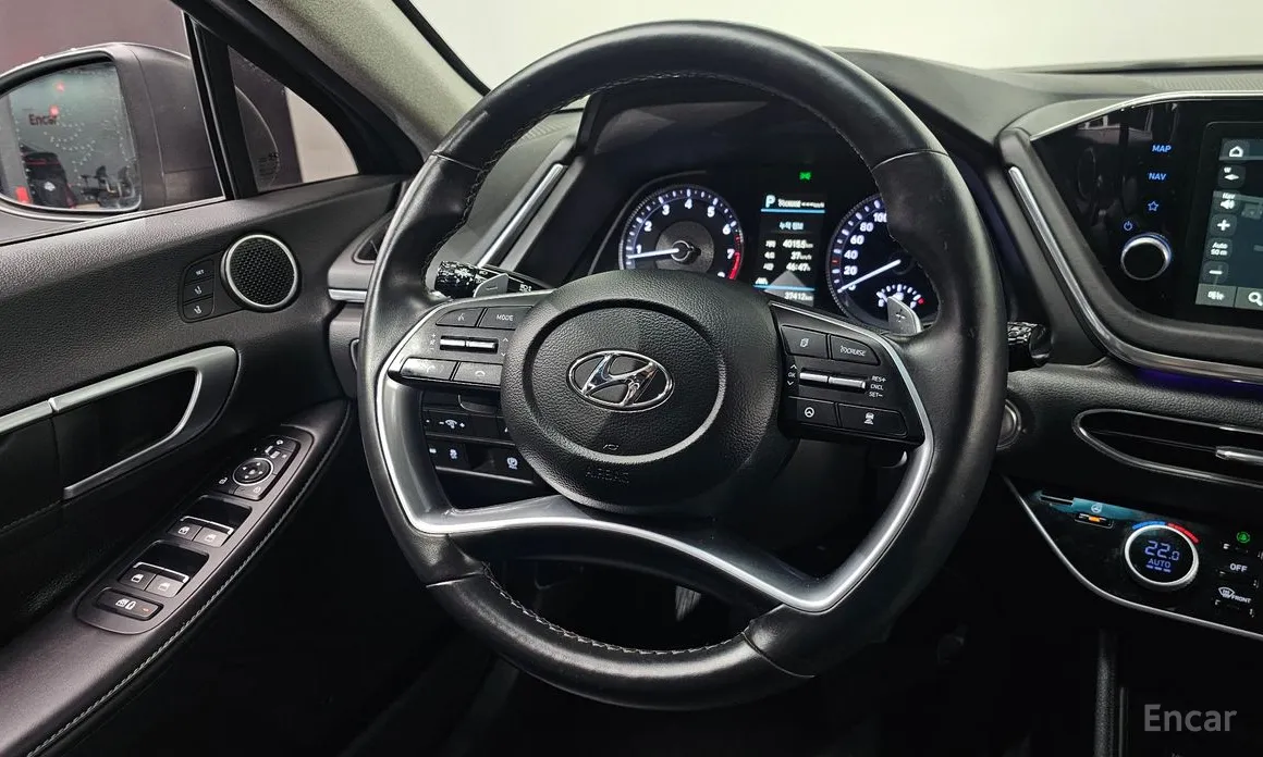 Фото 13 - Hyundai Sonata