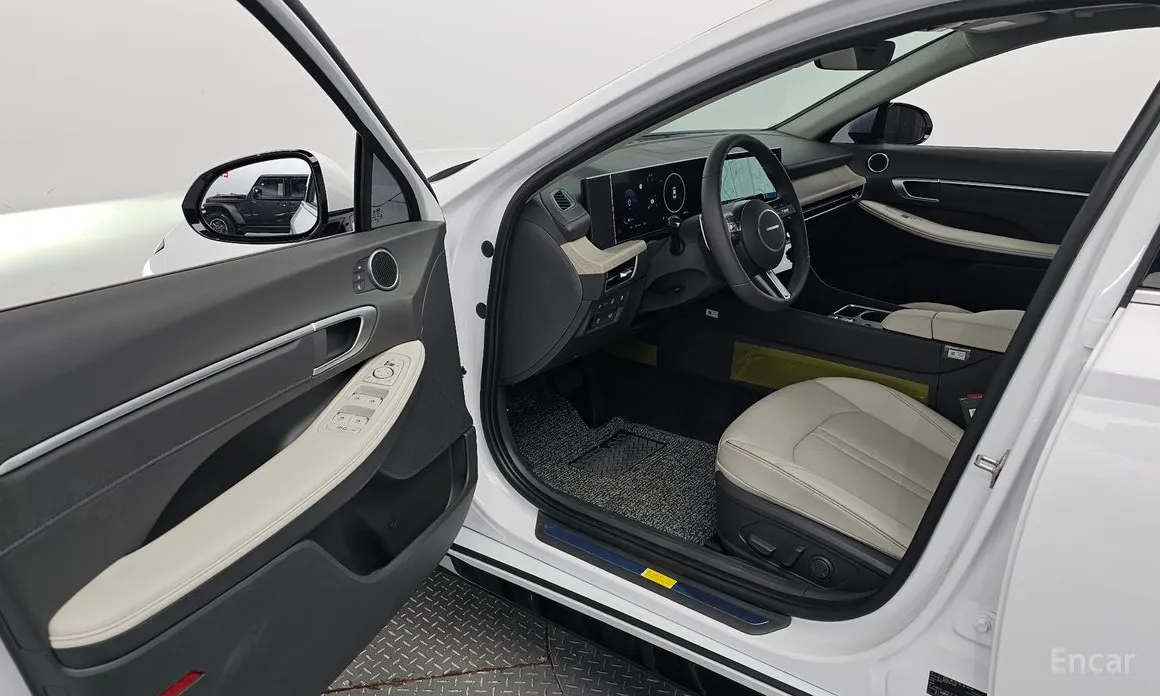 Фото 10 - Hyundai Sonata