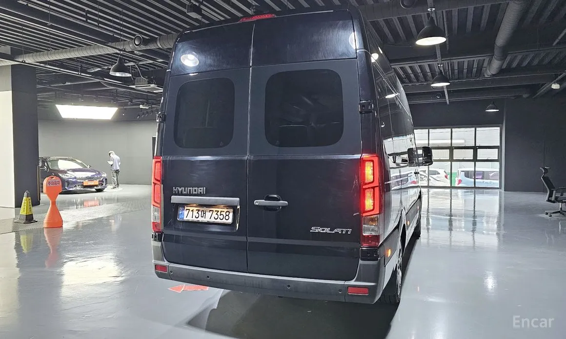 Фото 4 - Hyundai Solati