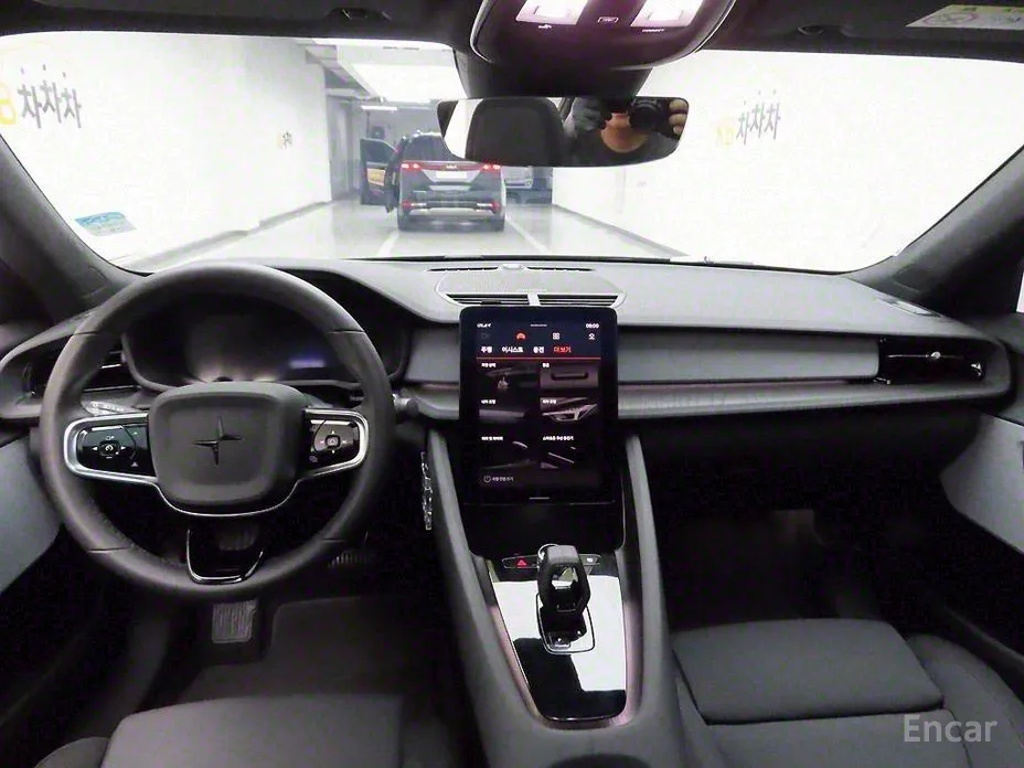 Фото 6 - Polestar 2