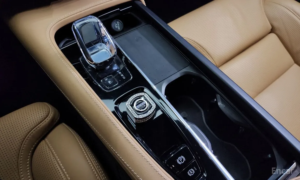 Фото 9 - Volvo S90