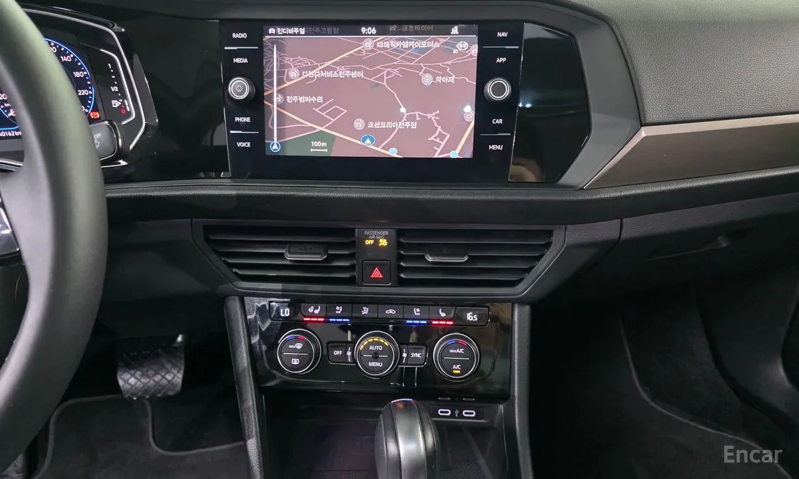 Фото 15 - Volkswagen Jetta