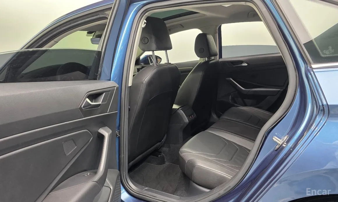 Фото 17 - Volkswagen Jetta