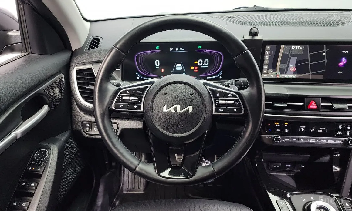 Фото 13 - Kia Seltos