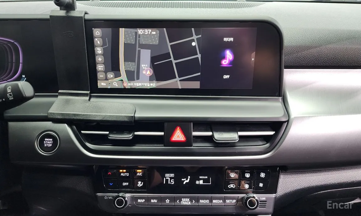 Фото 14 - Kia Seltos