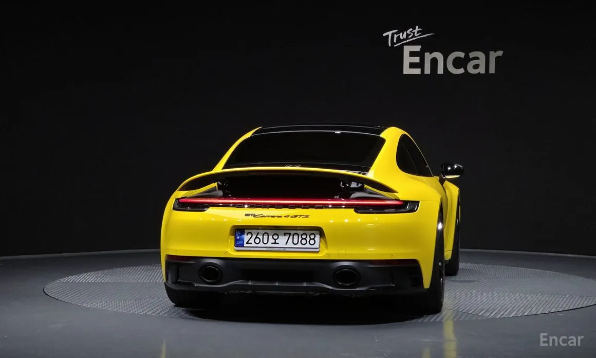 Фото 4 - Porsche 911