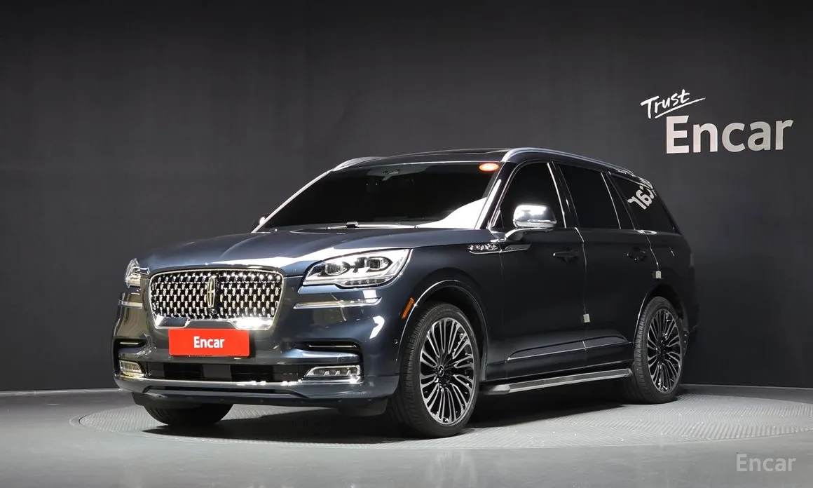 Фото 1 - Lincoln Aviator