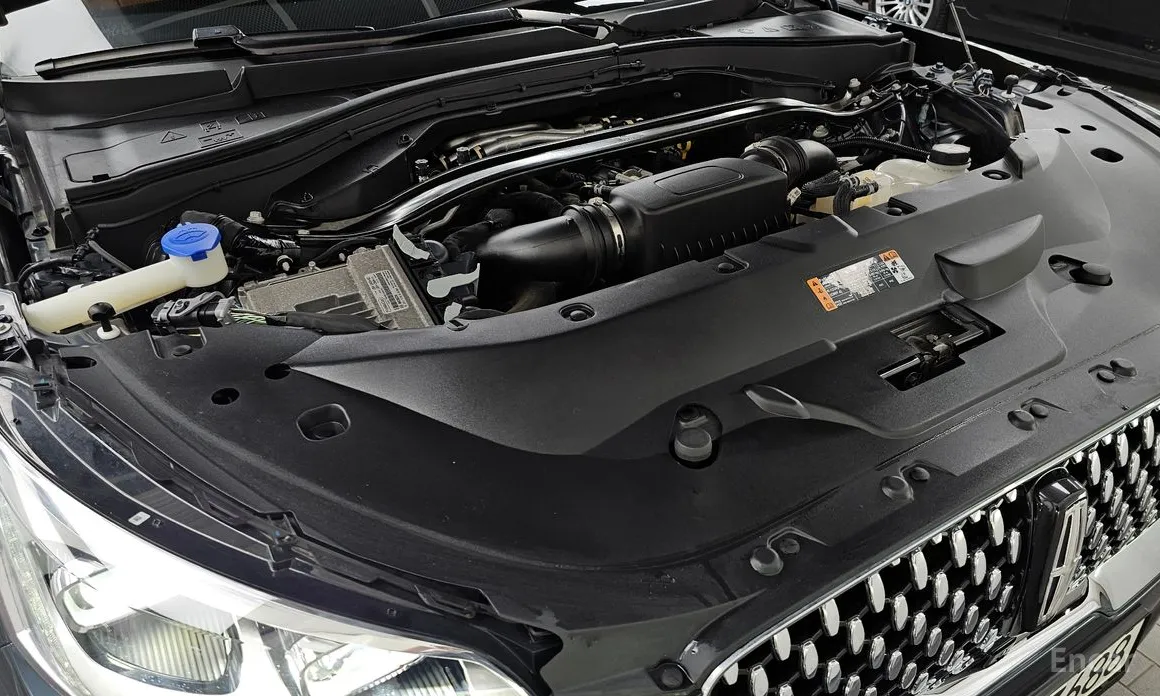 Фото 6 - Lincoln Aviator