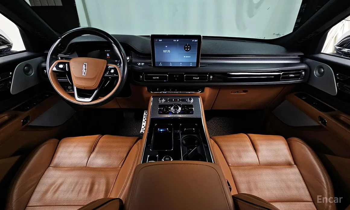 Фото 7 - Lincoln Aviator