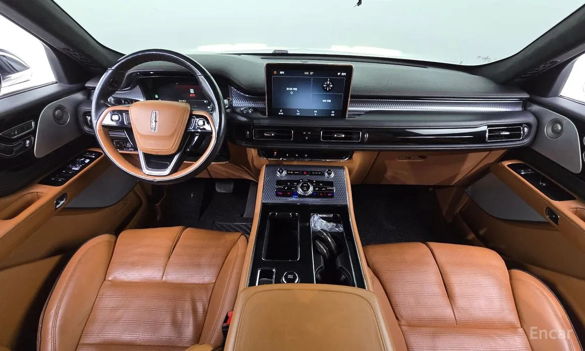 Фото 7 - Lincoln Aviator