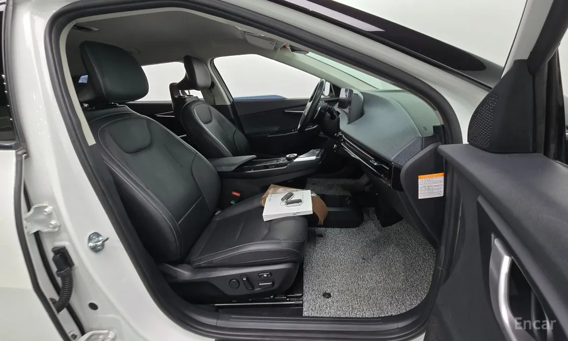 Фото 11 - Kia EV6