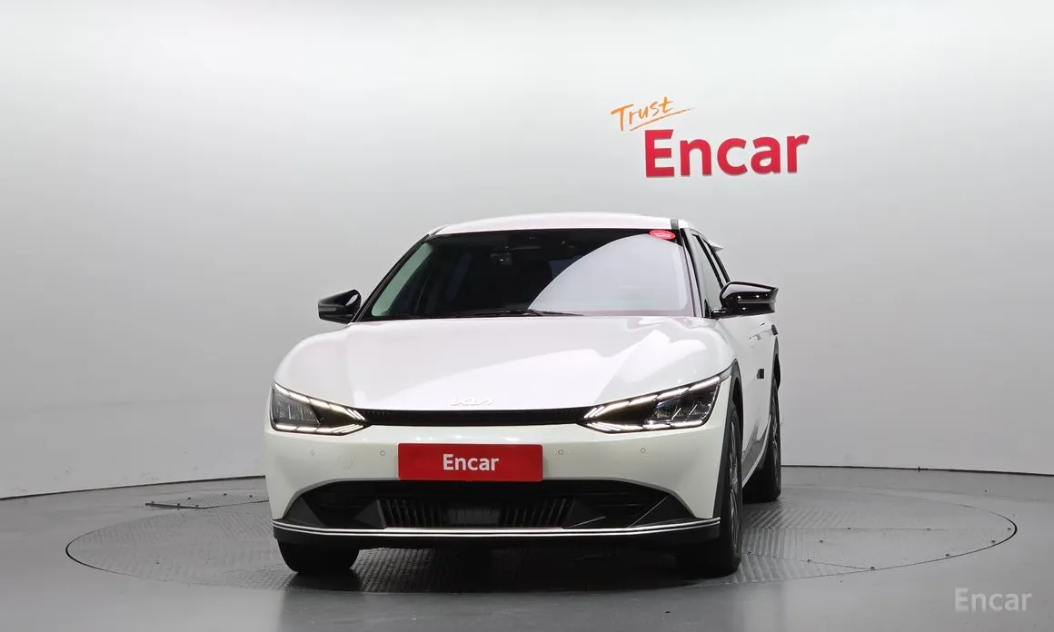 Фото 3 - Kia EV6