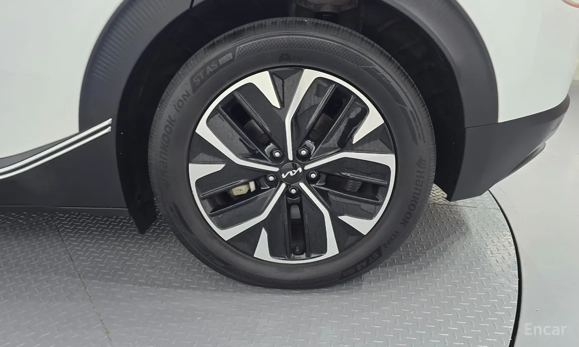 Фото 5 - Kia EV6