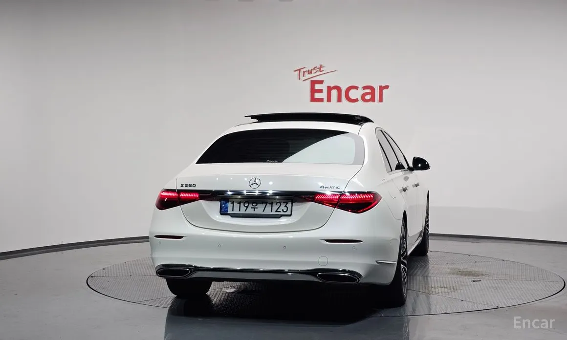 Фото 4 - Mercedes-Benz S-Class