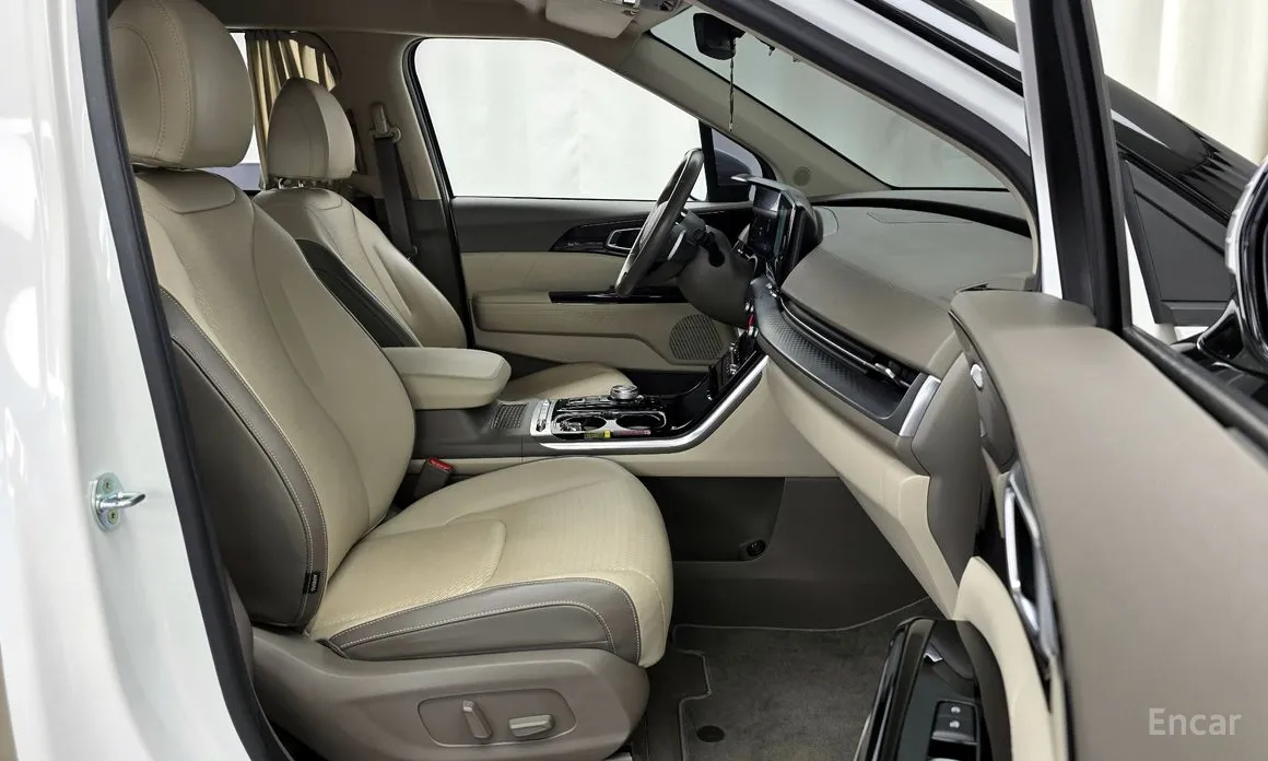 Фото 11 - Kia Carnival