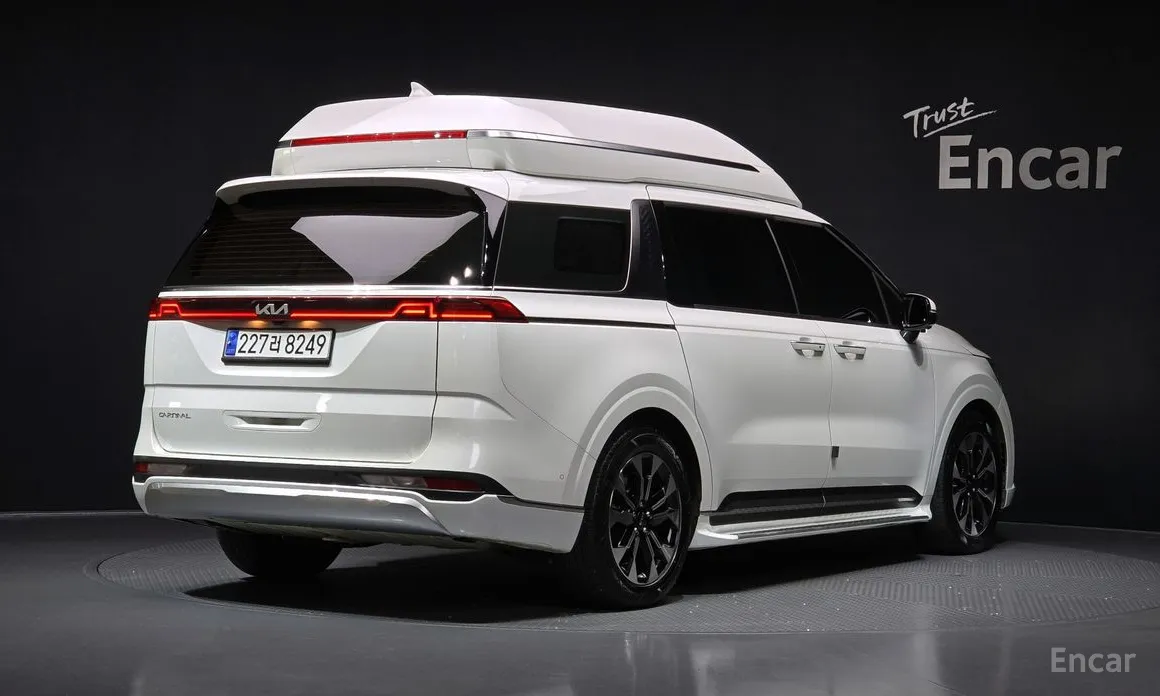 Фото 2 - Kia Carnival