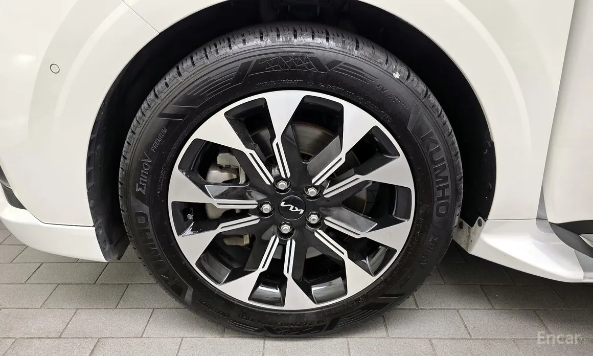 Фото 5 - Kia Carnival