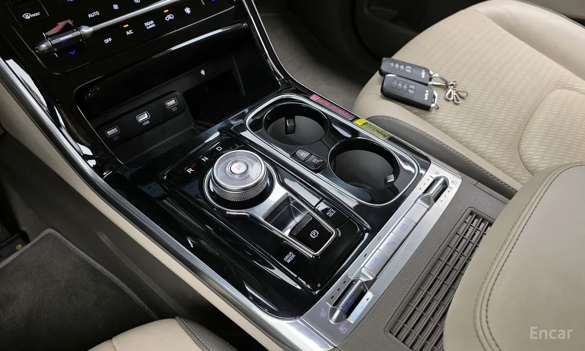 Фото 9 - Kia Carnival