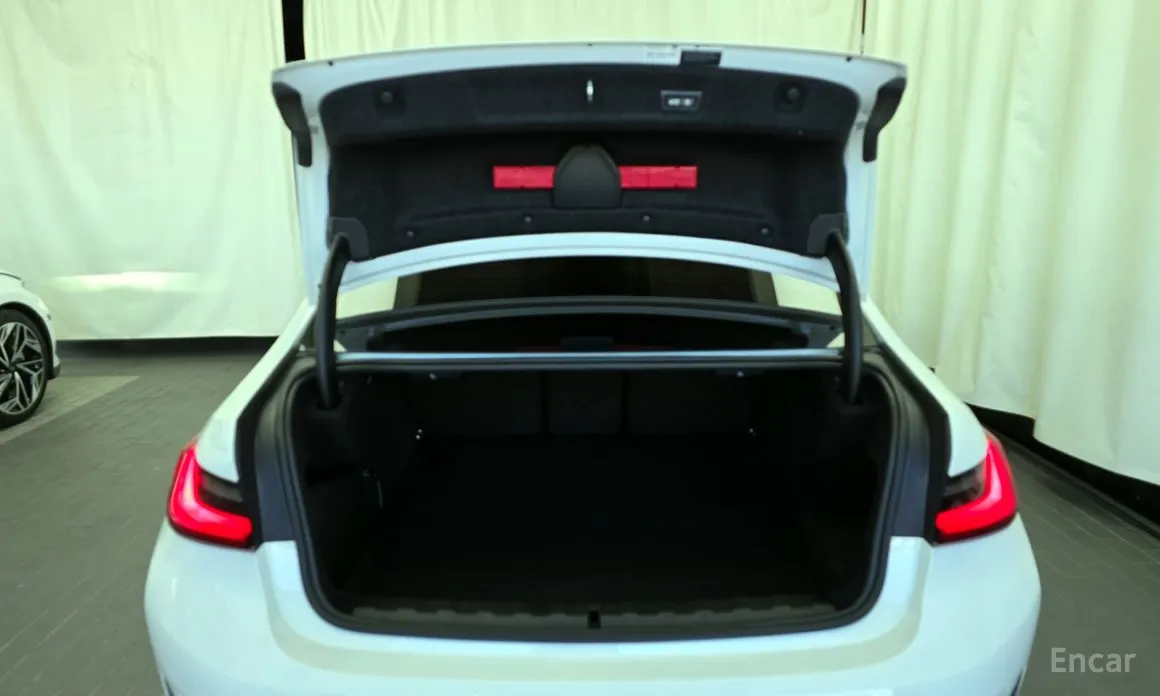 Фото 20 - BMW 3 Series