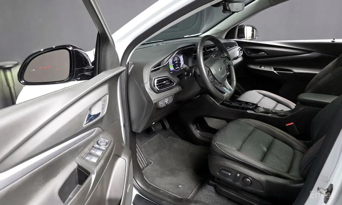 Фото 10 - Chevrolet Bolt EUV