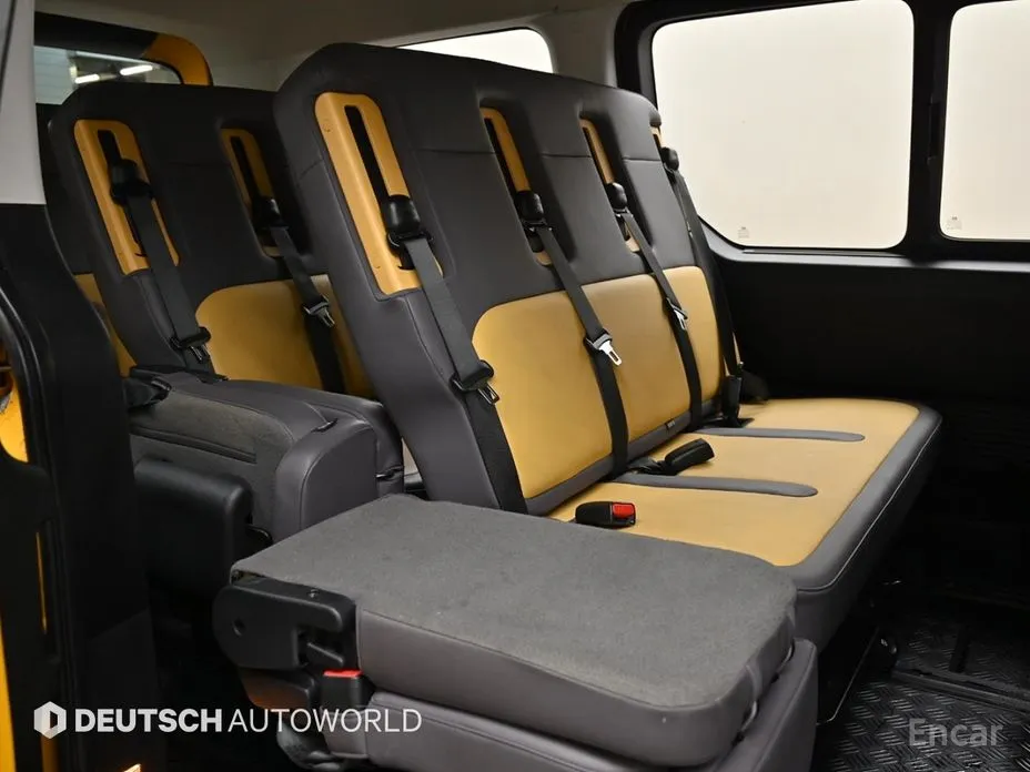 Фото 12 - Hyundai Staria