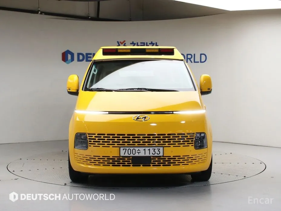 Фото 3 - Hyundai Staria