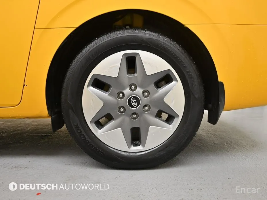 Фото 5 - Hyundai Staria