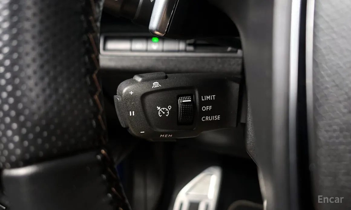 Фото 14 - Peugeot 5008