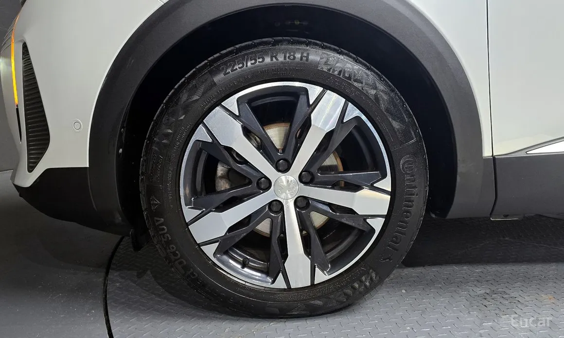 Фото 5 - Peugeot 5008