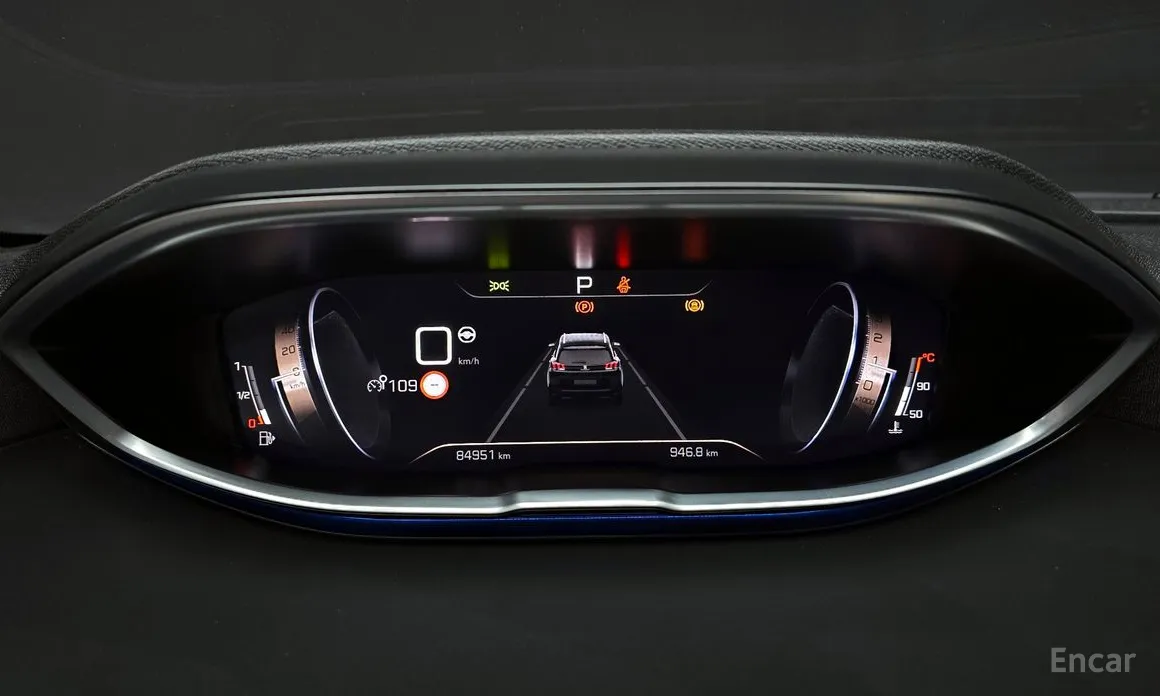 Фото 8 - Peugeot 5008