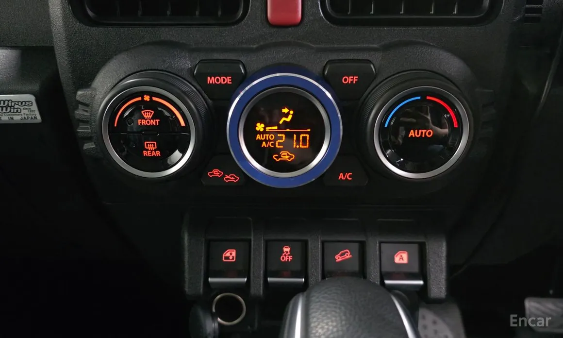 Фото 16 - Suzuki Jimny