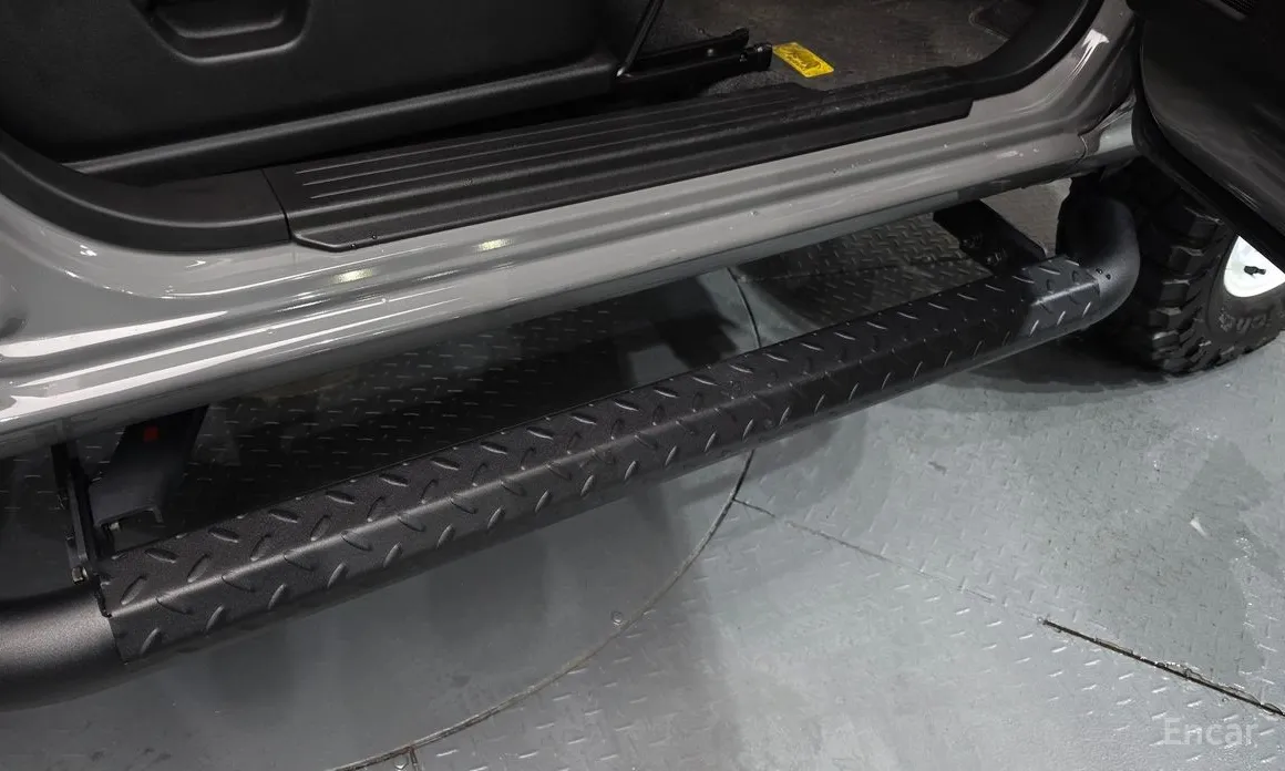 Фото 18 - Suzuki Jimny