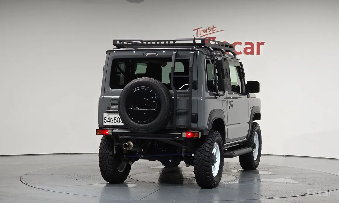 Фото 4 - Suzuki Jimny