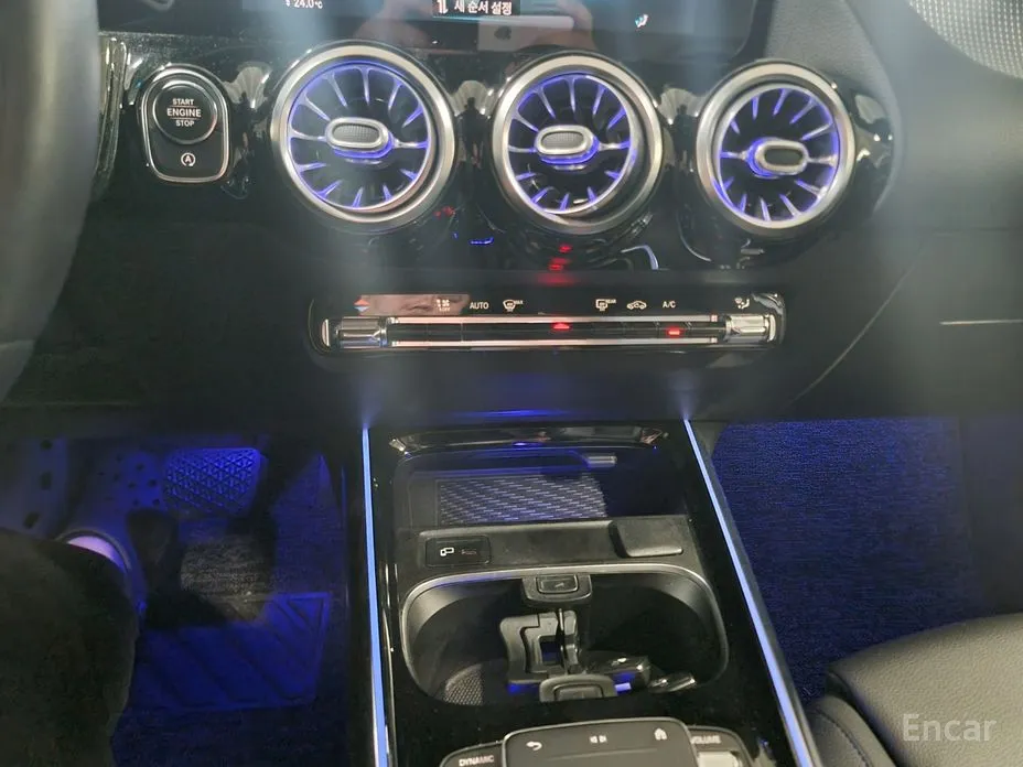 Фото 15 - Mercedes-Benz GLA-Class