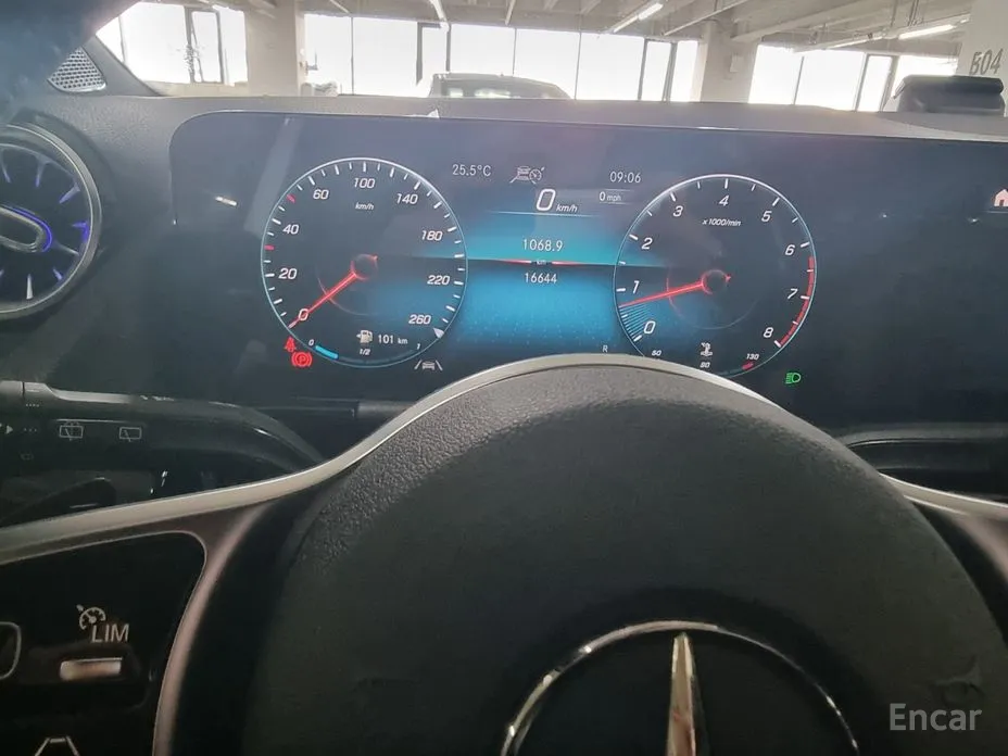 Фото 16 - Mercedes-Benz GLA-Class