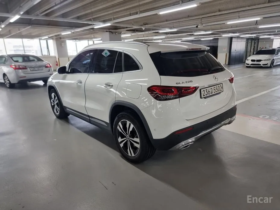 Фото 7 - Mercedes-Benz GLA-Class