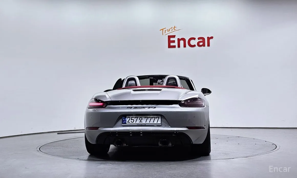 Фото 4 - Porsche 718