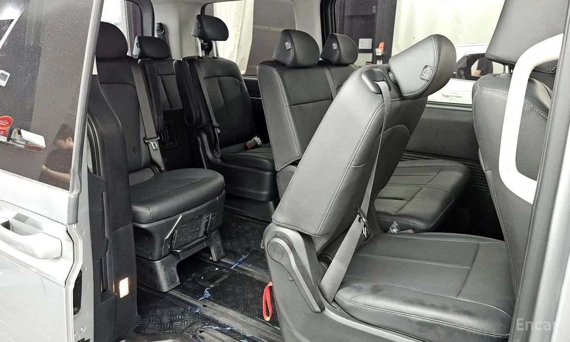 Фото 12 - Hyundai Staria