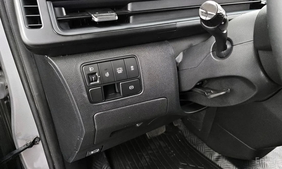 Фото 18 - Hyundai Staria